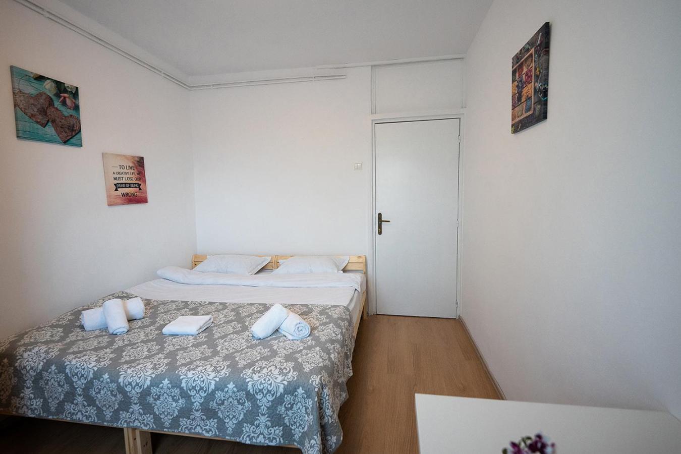 Aurel Vlaicu Apartment- Gara Braszów Zewnętrze zdjęcie